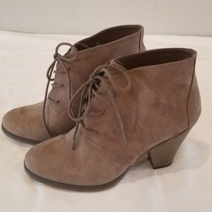 MIA Shawna ankle booties